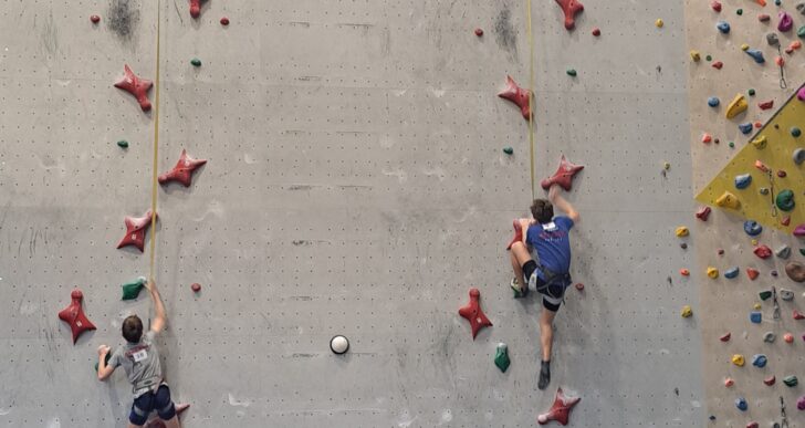 Ascendo na hitrostni tekmi